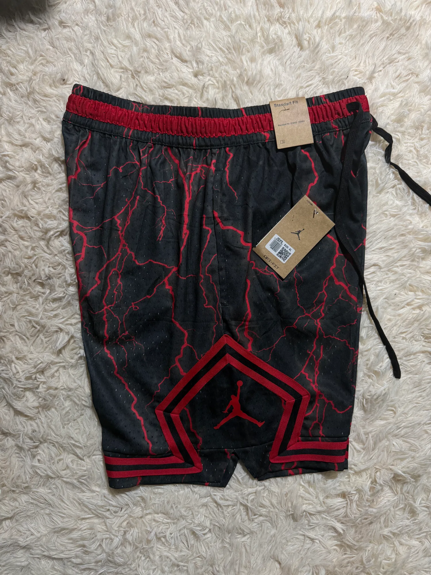 Short Jordan Estampado Rojo