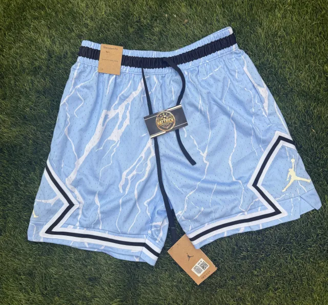 Short Jordan Estampado Celeste