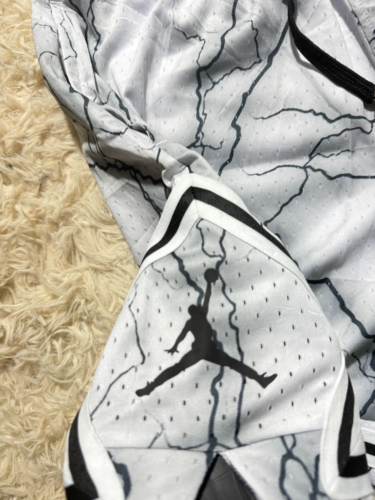 Short Jordan Estampado Gris